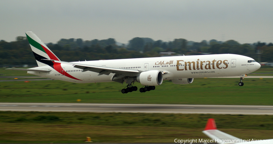 Emirates Boeing 777-31H(ER) (A6-ENA) | Photo 113868