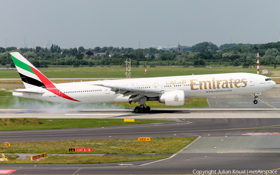 Emirates Boeing 777-31H(ER) (A6-ENB) | Photo 255694