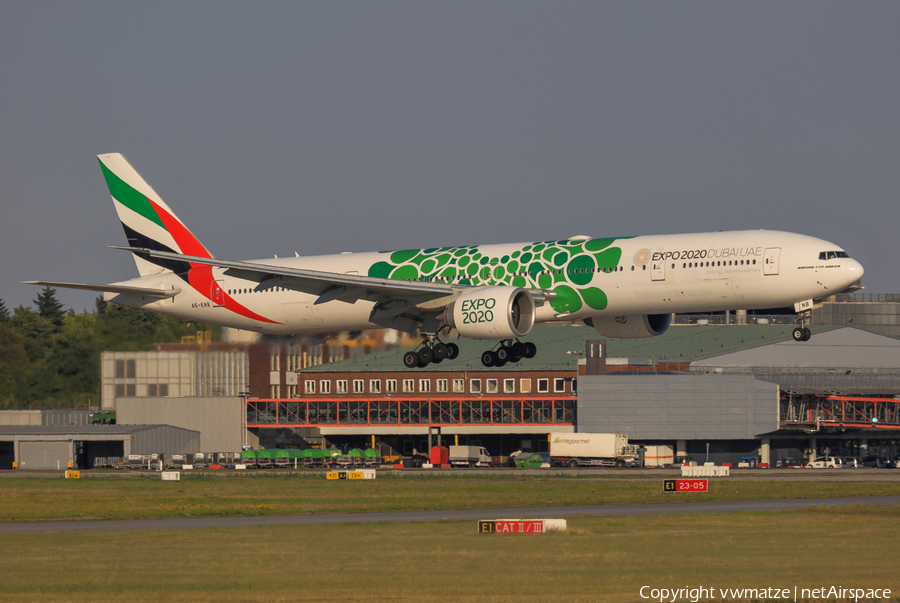 Emirates Boeing 777-31H(ER) (A6-ENB) | Photo 420828