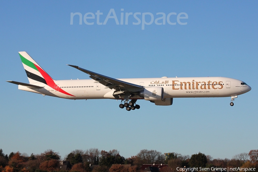Emirates Boeing 777-31H(ER) (A6-ENC) | Photo 132702