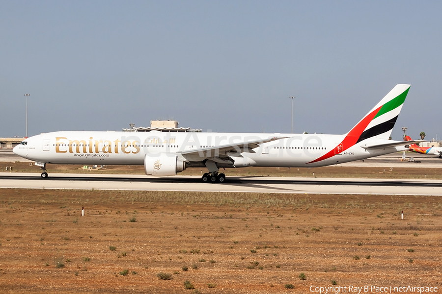 Emirates Boeing 777-31H(ER) (A6-ENC) | Photo 469178