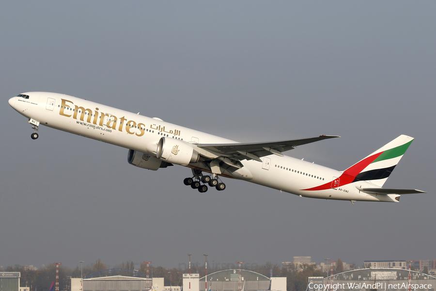 Emirates Boeing 777-31H(ER) (A6-ENC) | Photo 535037