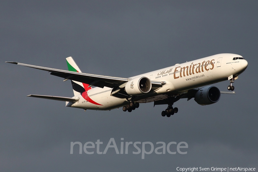 Emirates Boeing 777-31H(ER) (A6-ENF) | Photo 109217