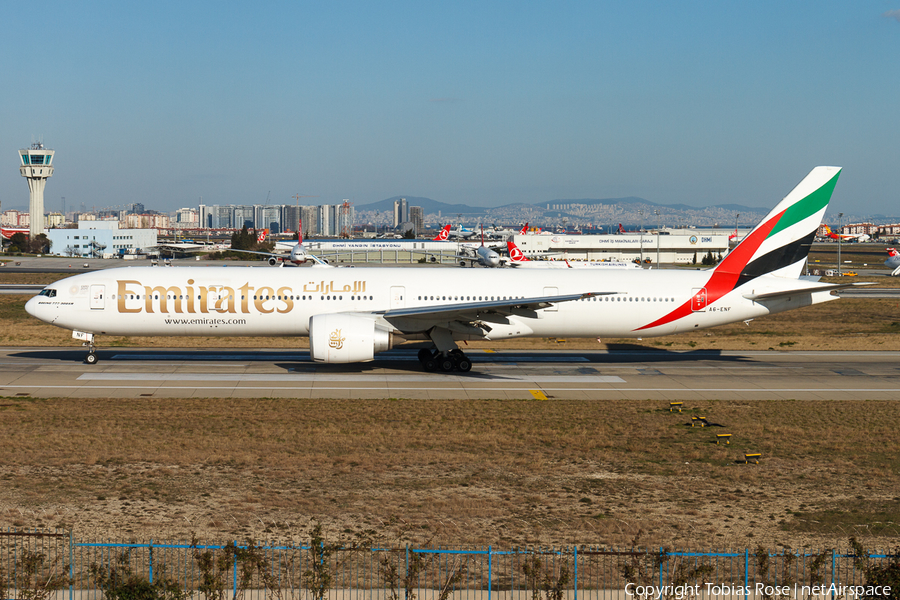 Emirates Boeing 777-31H(ER) (A6-ENF) | Photo 307947