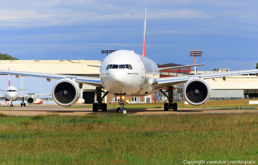 Emirates Boeing 777-31H(ER) (A6-ENG) | Photo 118127