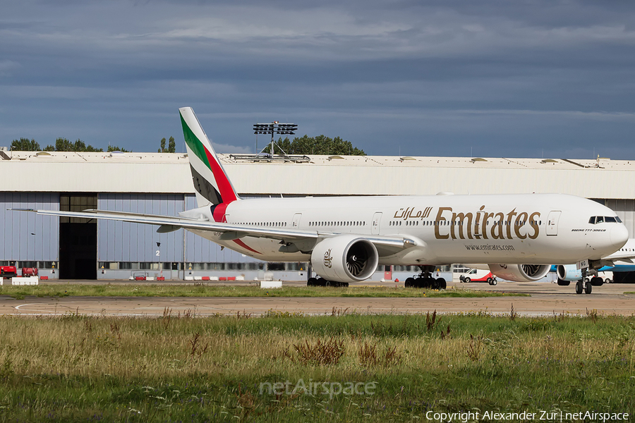 Emirates Boeing 777-31H(ER) (A6-ENG) | Photo 128542