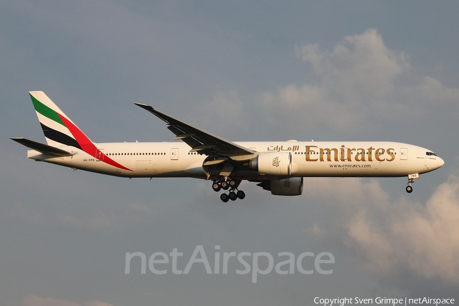 Emirates Boeing 777-31H(ER) (A6-ENG) | Photo 164134