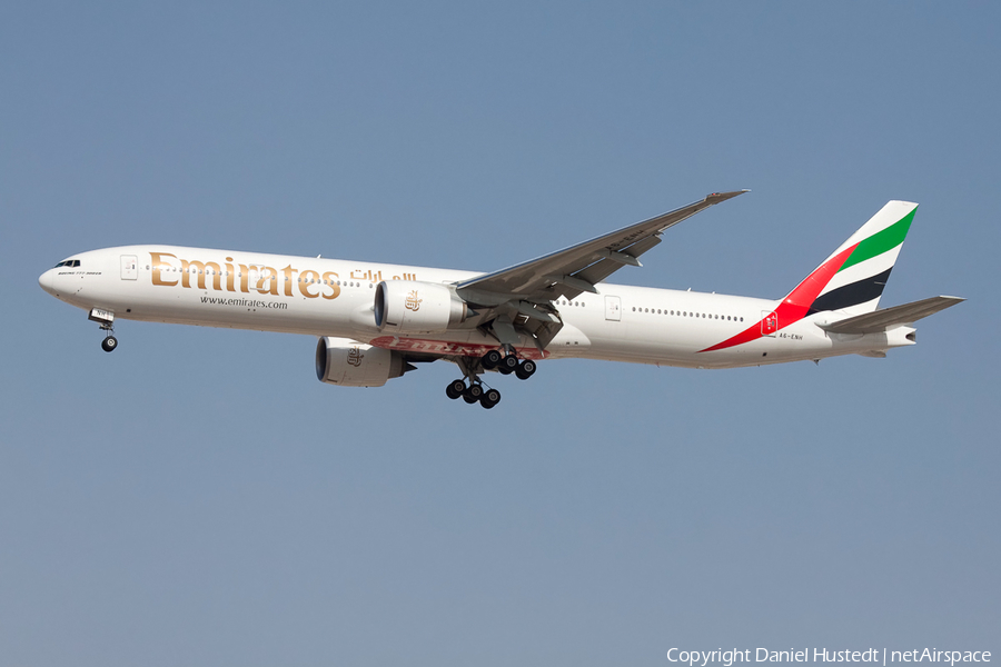 Emirates Boeing 777-31H(ER) (A6-ENH) | Photo 529433