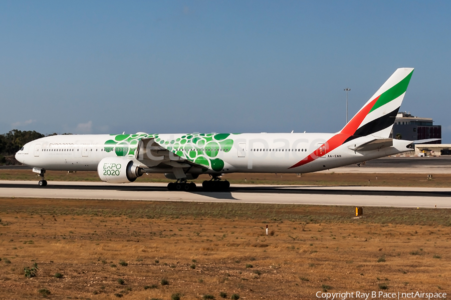 Emirates Boeing 777-31H(ER) (A6-ENH) | Photo 459296