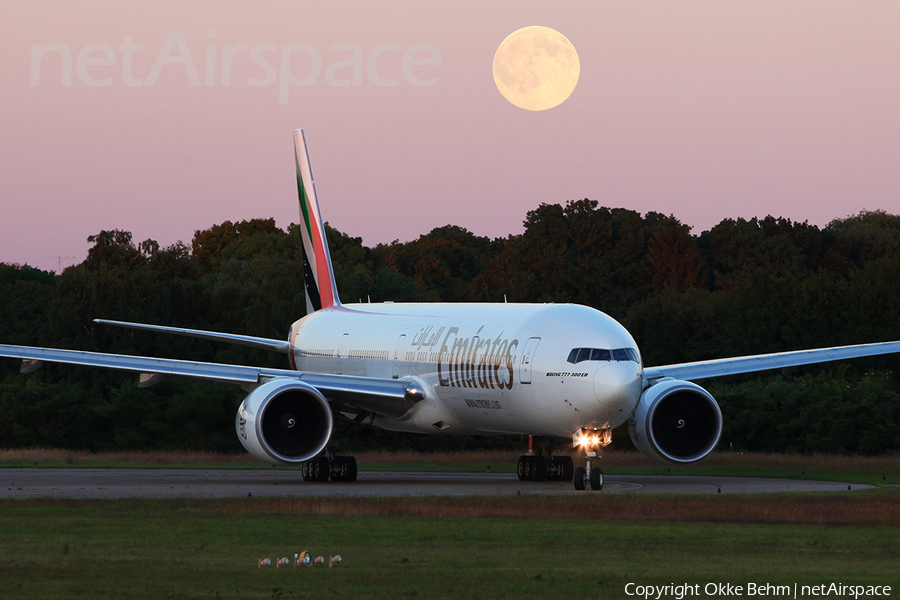 Emirates Boeing 777-31H(ER) (A6-ENI) | Photo 79571