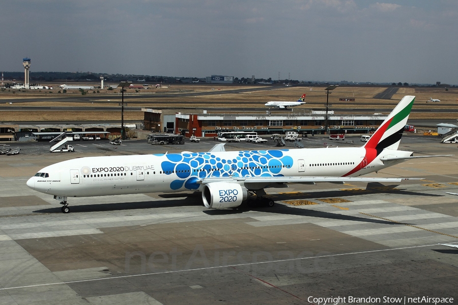 Emirates Boeing 777-31H(ER) (A6-ENI) | Photo 318408
