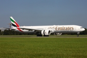 Emirates Boeing 777-31H(ER) (A6-ENJ) at  Hamburg - Fuhlsbuettel (Helmut Schmidt), Germany