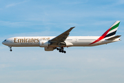 Emirates Boeing 777-31H(ER) (A6-ENK) at  Frankfurt am Main, Germany