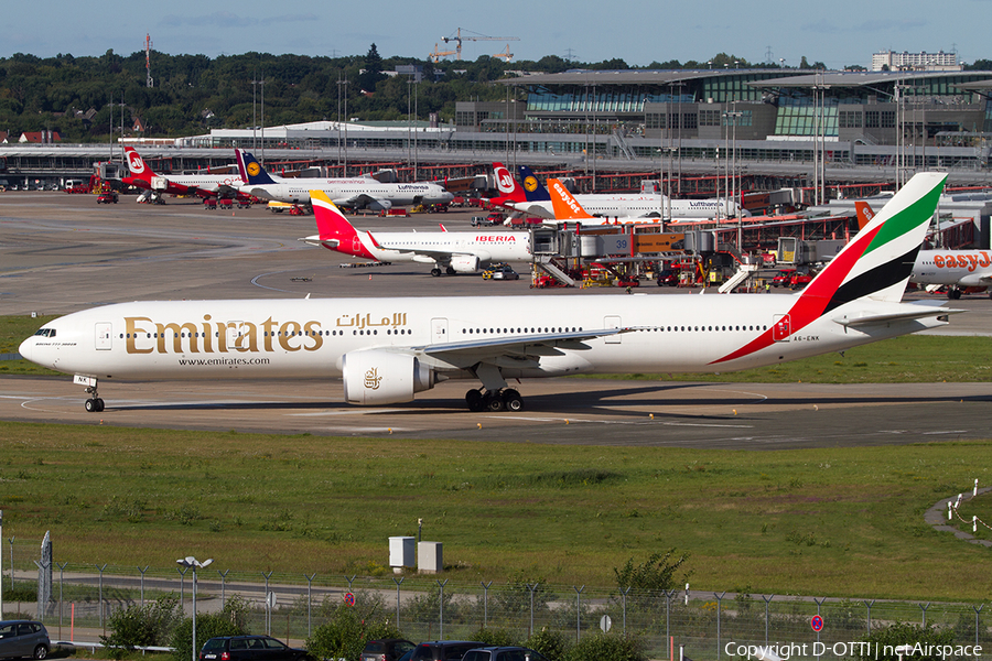 Emirates Boeing 777-31H(ER) (A6-ENK) | Photo 513317