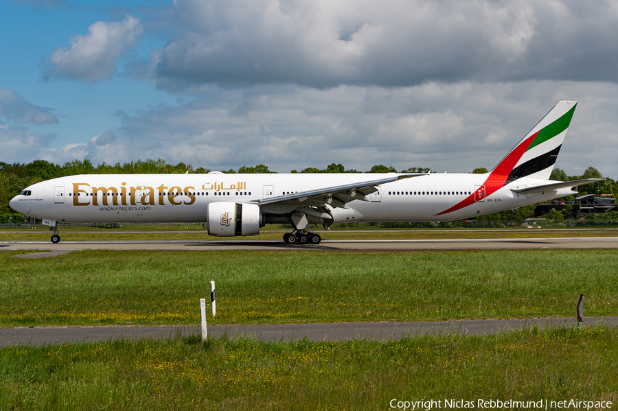 Emirates Boeing 777-31H(ER) (A6-ENL) | Photo 569913