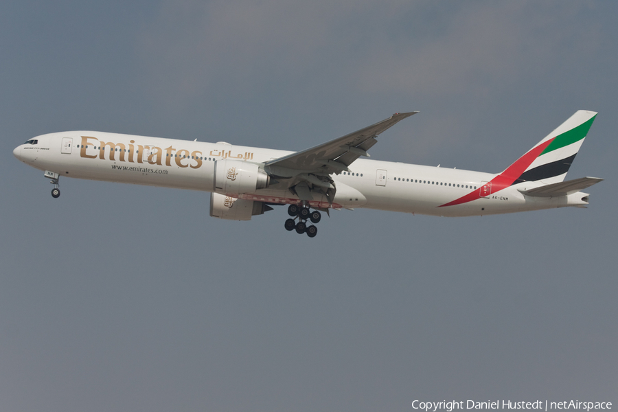 Emirates Boeing 777-31H(ER) (A6-ENM) | Photo 417920