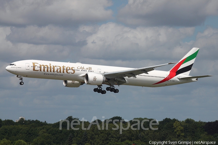 Emirates Boeing 777-31H(ER) (A6-ENM) | Photo 174212