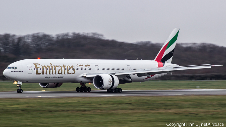 Emirates Boeing 777-31H(ER) (A6-ENM) | Photo 94139