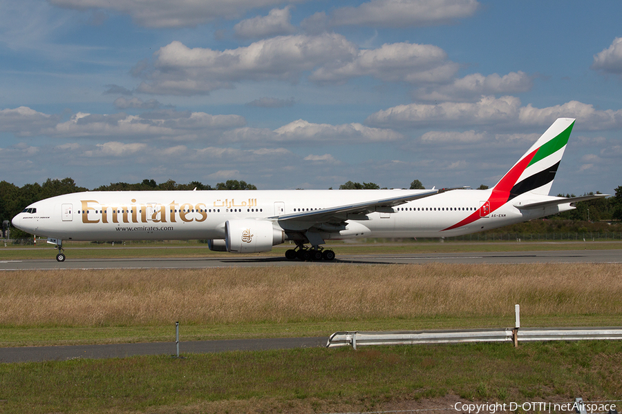 Emirates Boeing 777-31H(ER) (A6-ENM) | Photo 502705