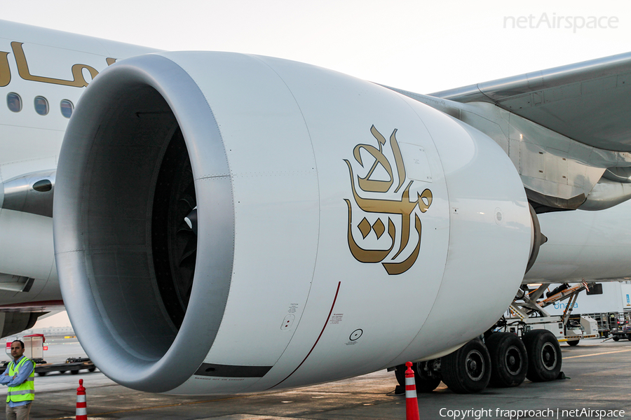 Emirates Boeing 777-31H(ER) (A6-ENN) | Photo 106144