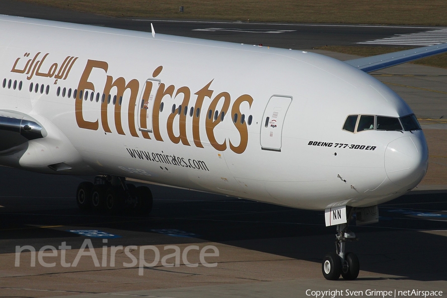 Emirates Boeing 777-31H(ER) (A6-ENN) | Photo 42728