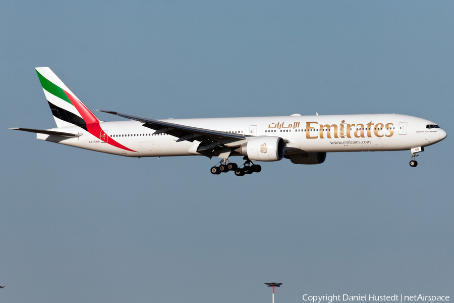 Emirates Boeing 777-31H(ER) (A6-ENN) | Photo 476416