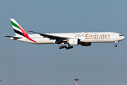 Emirates Boeing 777-31H(ER) (A6-ENN) at  Milan - Malpensa, Italy