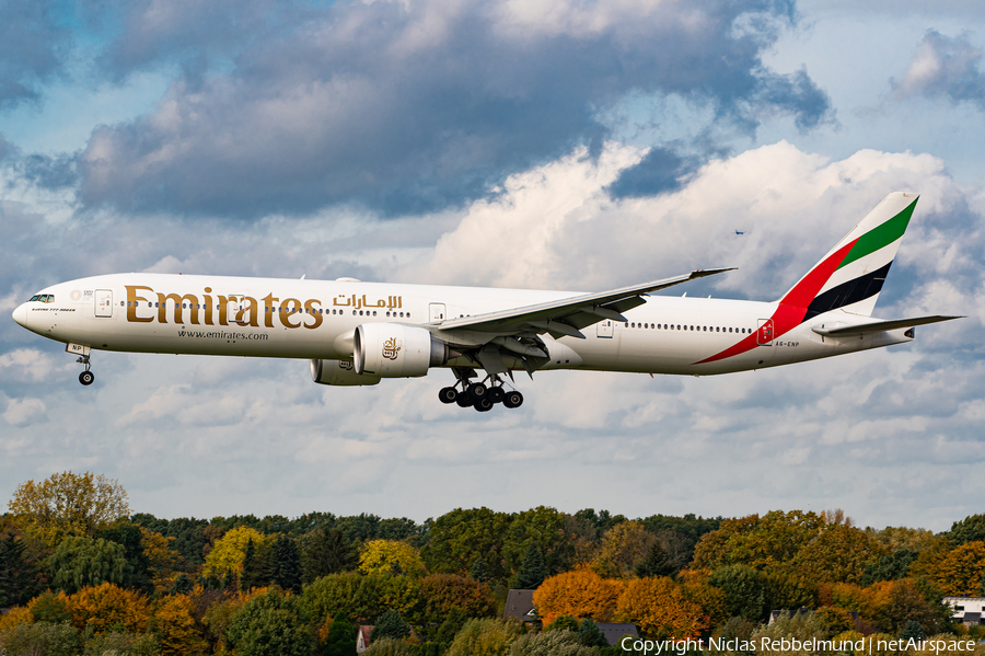 Emirates Boeing 777-31H(ER) (A6-ENP) | Photo 408211