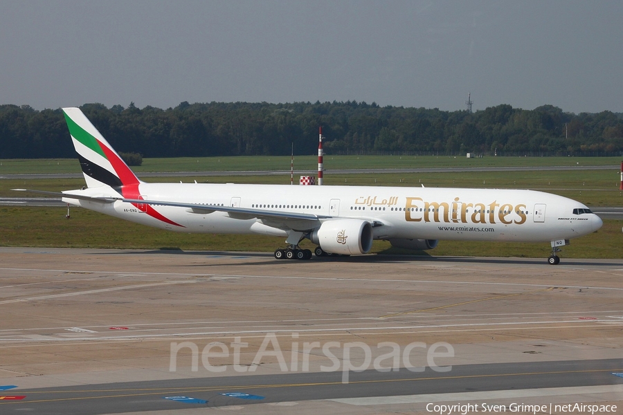 Emirates Boeing 777-31H(ER) (A6-ENQ) | Photo 55408