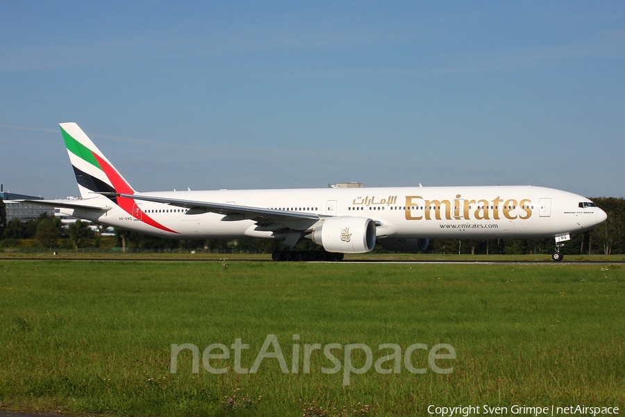 Emirates Boeing 777-31H(ER) (A6-ENQ) | Photo 84588