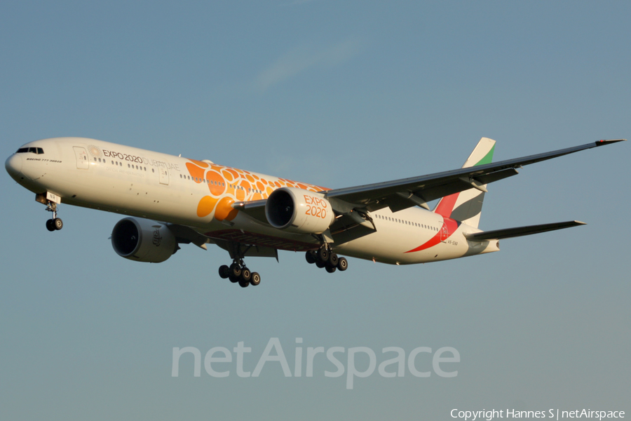 Emirates Boeing 777-31H(ER) (A6-ENR) | Photo 254242