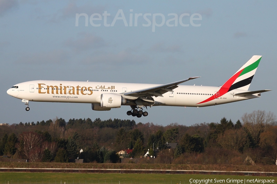 Emirates Boeing 777-31H(ER) (A6-ENS) | Photo 65201