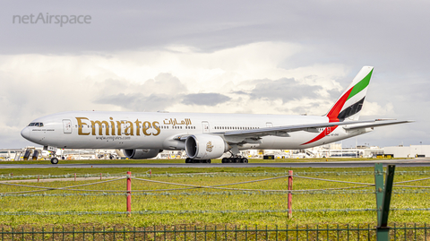 Emirates Boeing 777-31H(ER) (A6-ENS) at  Lisbon - Portela, Portugal