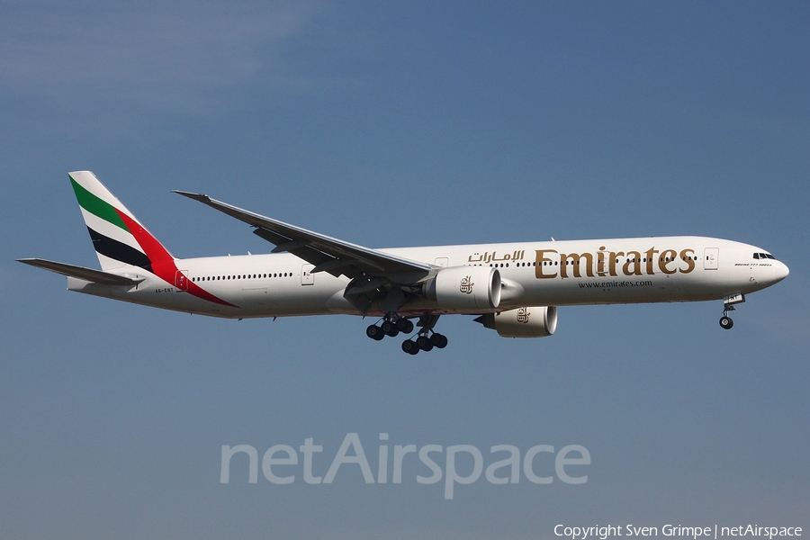Emirates Boeing 777-31H(ER) (A6-ENT) | Photo 70963