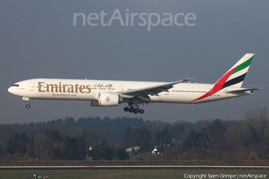 Emirates Boeing 777-31H(ER) (A6-ENT) | Photo 97159