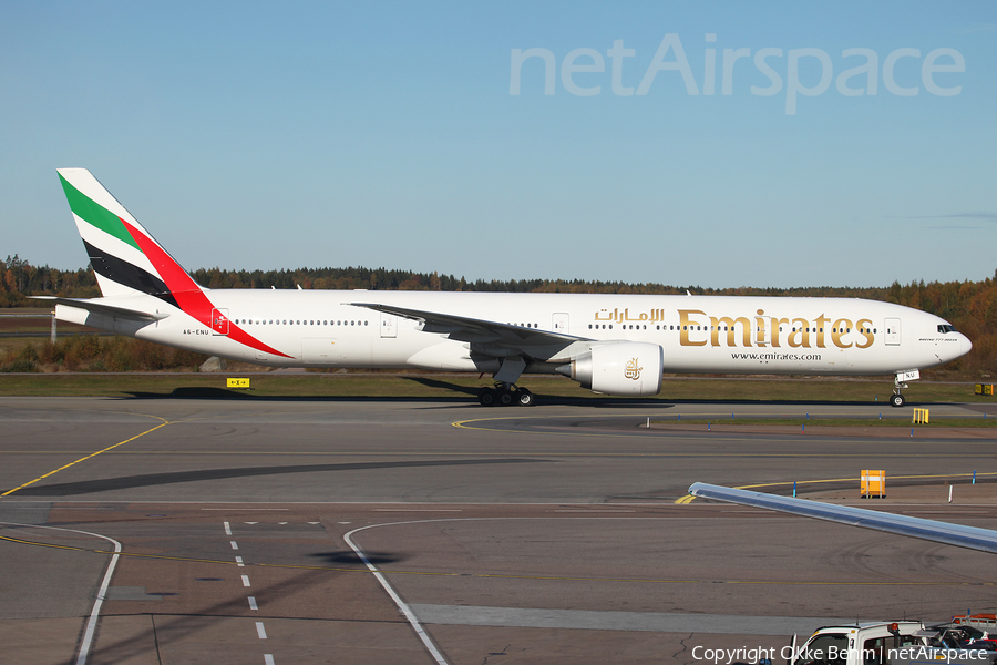 Emirates Boeing 777-31H(ER) (A6-ENU) | Photo 92367