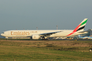 Emirates Boeing 777-31H(ER) (A6-ENV) at  Dusseldorf - International, Germany