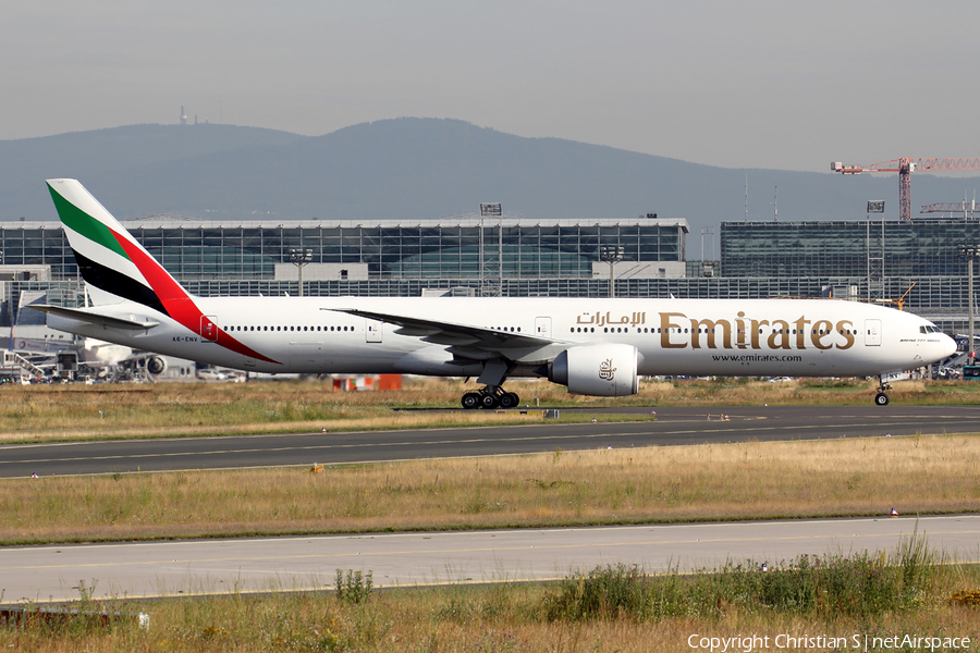 Emirates Boeing 777-31H(ER) (A6-ENV) | Photo 116692