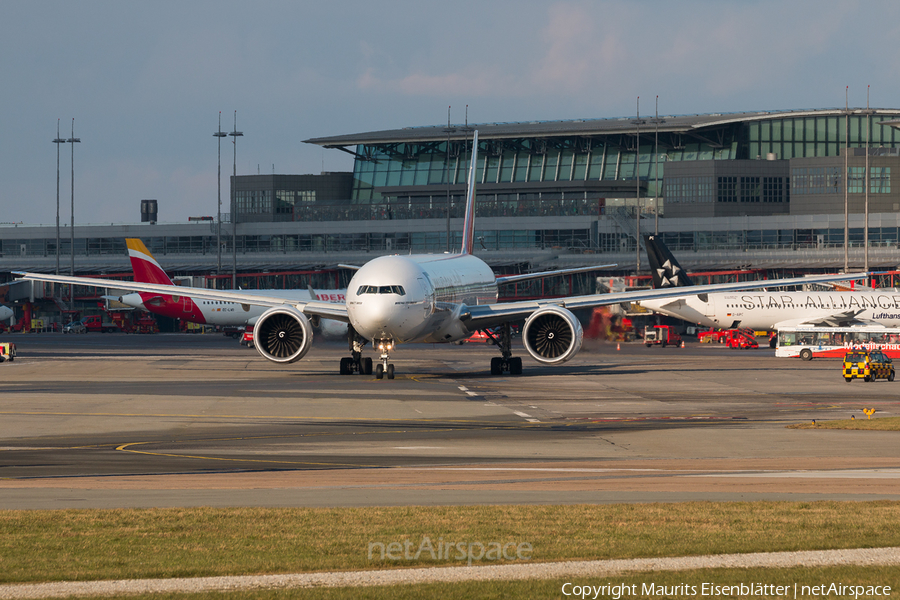 Emirates Boeing 777-31H(ER) (A6-ENV) | Photo 100714