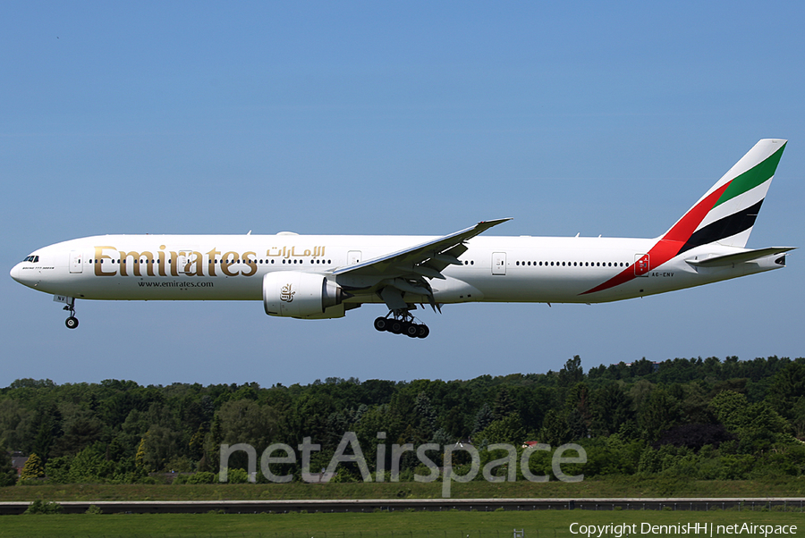 Emirates Boeing 777-31H(ER) (A6-ENV) | Photo 435822