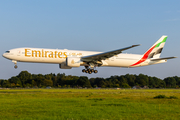 Emirates Boeing 777-31H(ER) (A6-ENV) at  Hamburg - Fuhlsbuettel (Helmut Schmidt), Germany