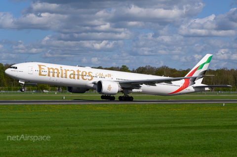 Emirates Boeing 777-31H(ER) (A6-ENV) at  Hamburg - Fuhlsbuettel (Helmut Schmidt), Germany
