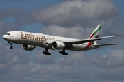 Emirates Boeing 777-31H(ER) (A6-ENV) at  Hamburg - Fuhlsbuettel (Helmut Schmidt), Germany