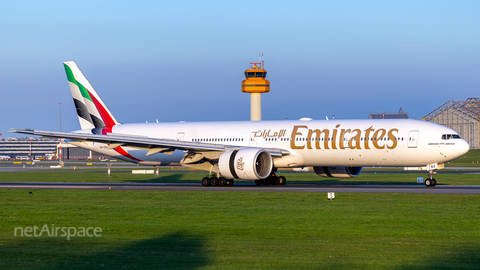 Emirates Boeing 777-31H(ER) (A6-ENV) at  Hamburg - Fuhlsbuettel (Helmut Schmidt), Germany