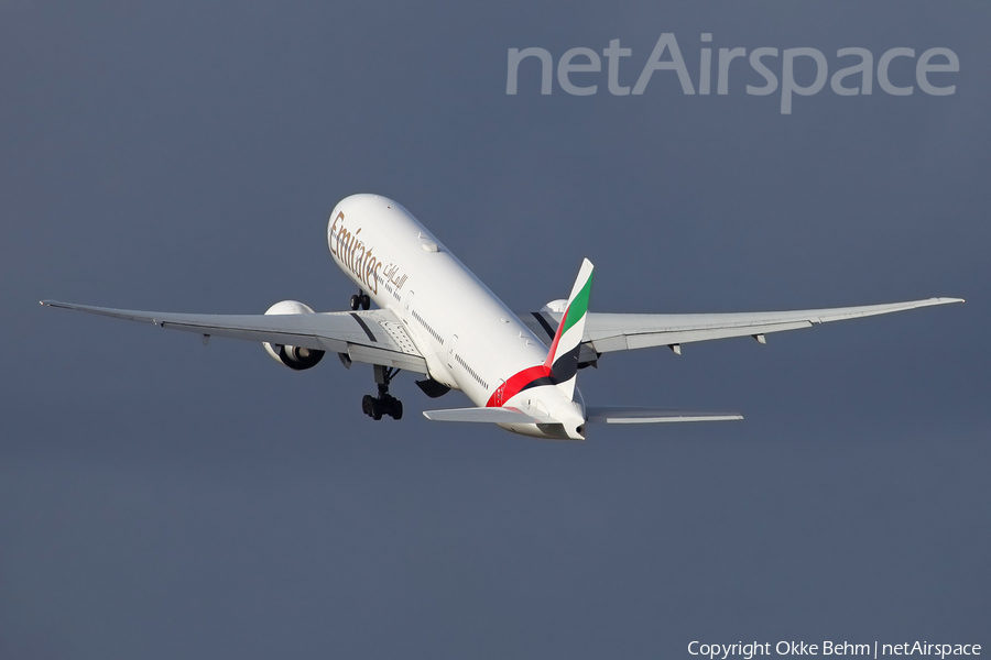 Emirates Boeing 777-31H(ER) (A6-ENW) | Photo 162972