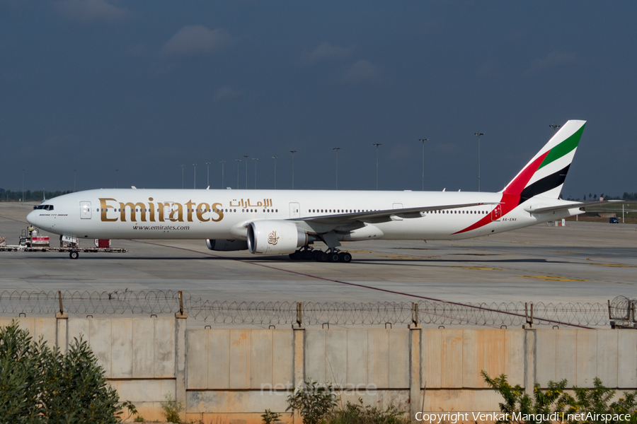 Emirates Boeing 777-31H(ER) (A6-ENX) | Photo 132642