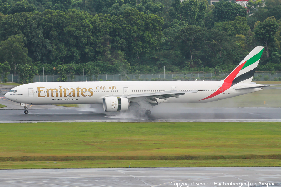 Emirates Boeing 777-31H(ER) (A6-ENX) | Photo 188900