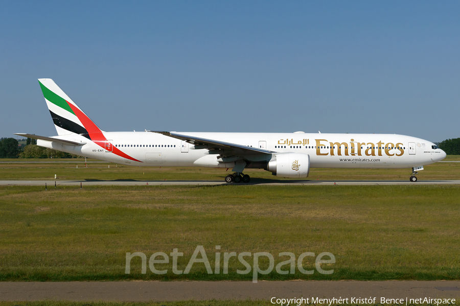 Emirates Boeing 777-31H(ER) (A6-ENY) | Photo 404722