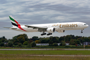 Emirates Boeing 777-31H(ER) (A6-ENZ) at  Hamburg - Fuhlsbuettel (Helmut Schmidt), Germany