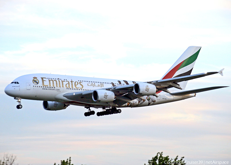 Emirates Airbus A380-861 (A6-EOA) | Photo 156709